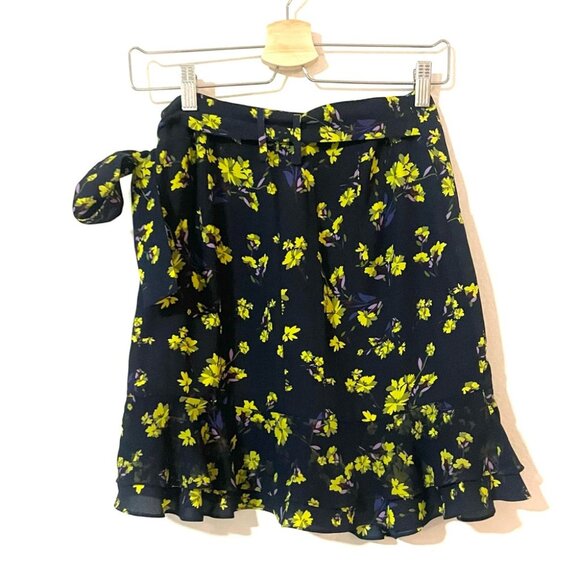 Goen.J Floral wrap Skirt - black/yellow/purple - size 4 - Picture 4 of 6